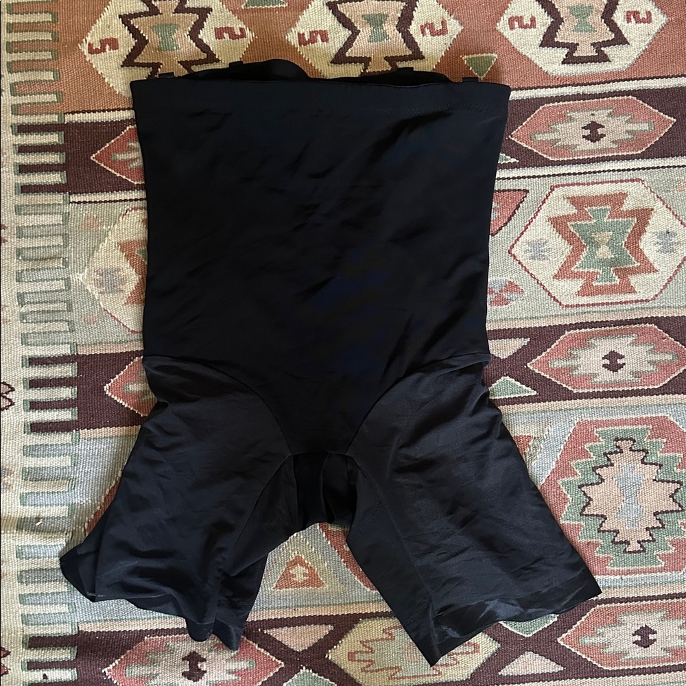 Quince Black High-Waist Shapewear Shorts